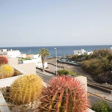 Vistas Al Mar Junto A La Playa 2d *